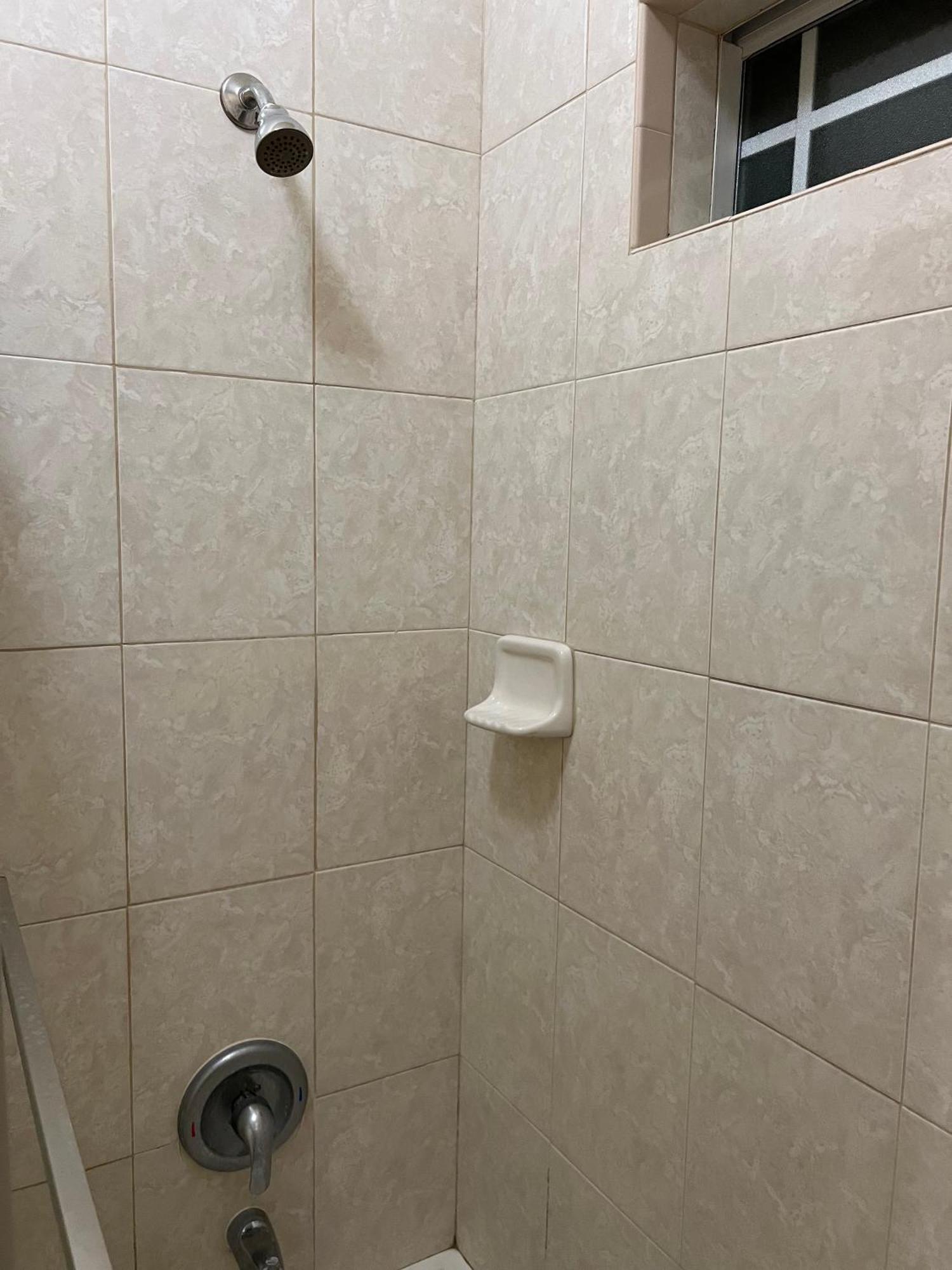 Habitacion Con Entrada Independiente Edinburg Ngoại thất bức ảnh