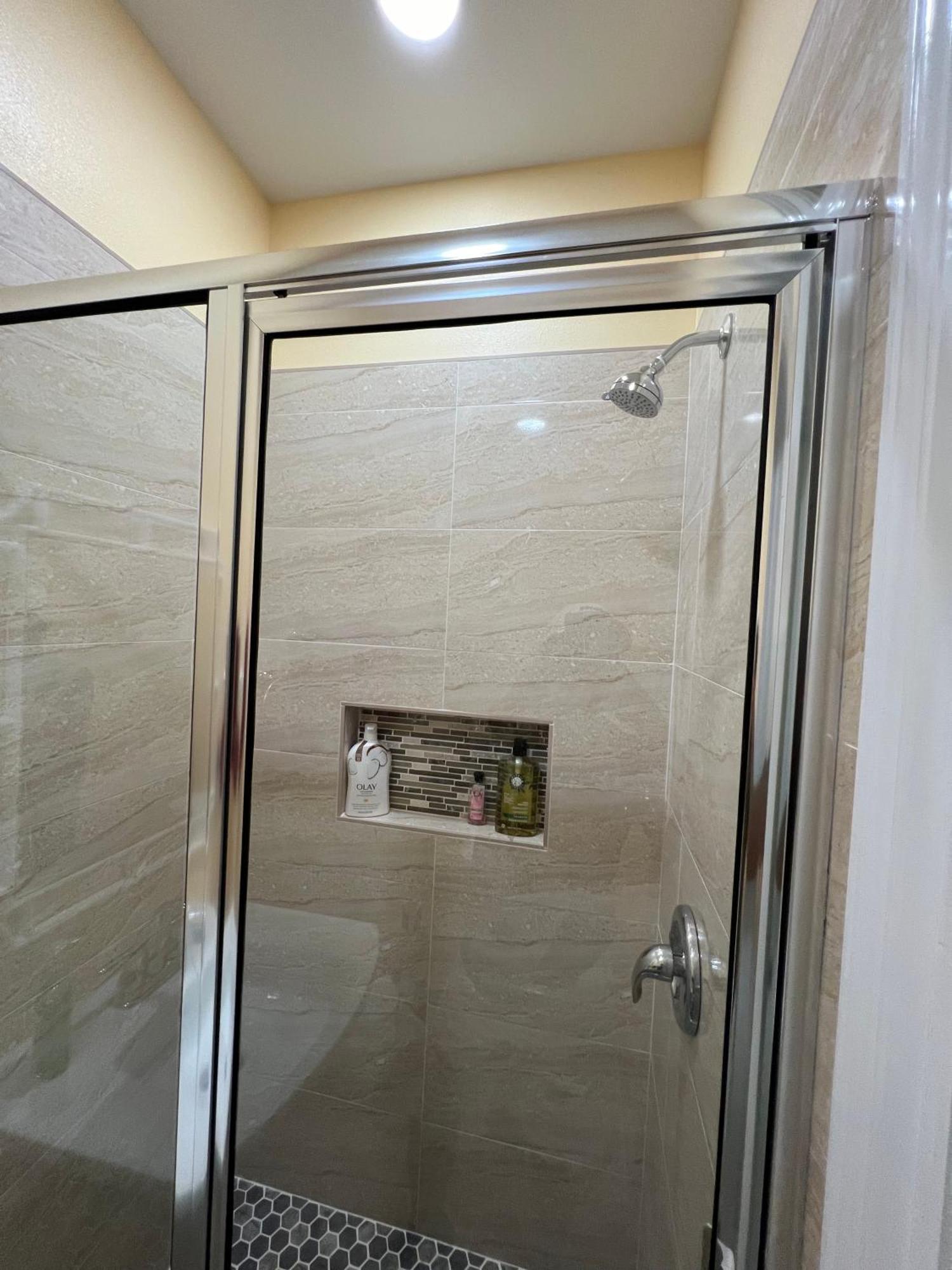 Habitacion Con Entrada Independiente Edinburg Ngoại thất bức ảnh