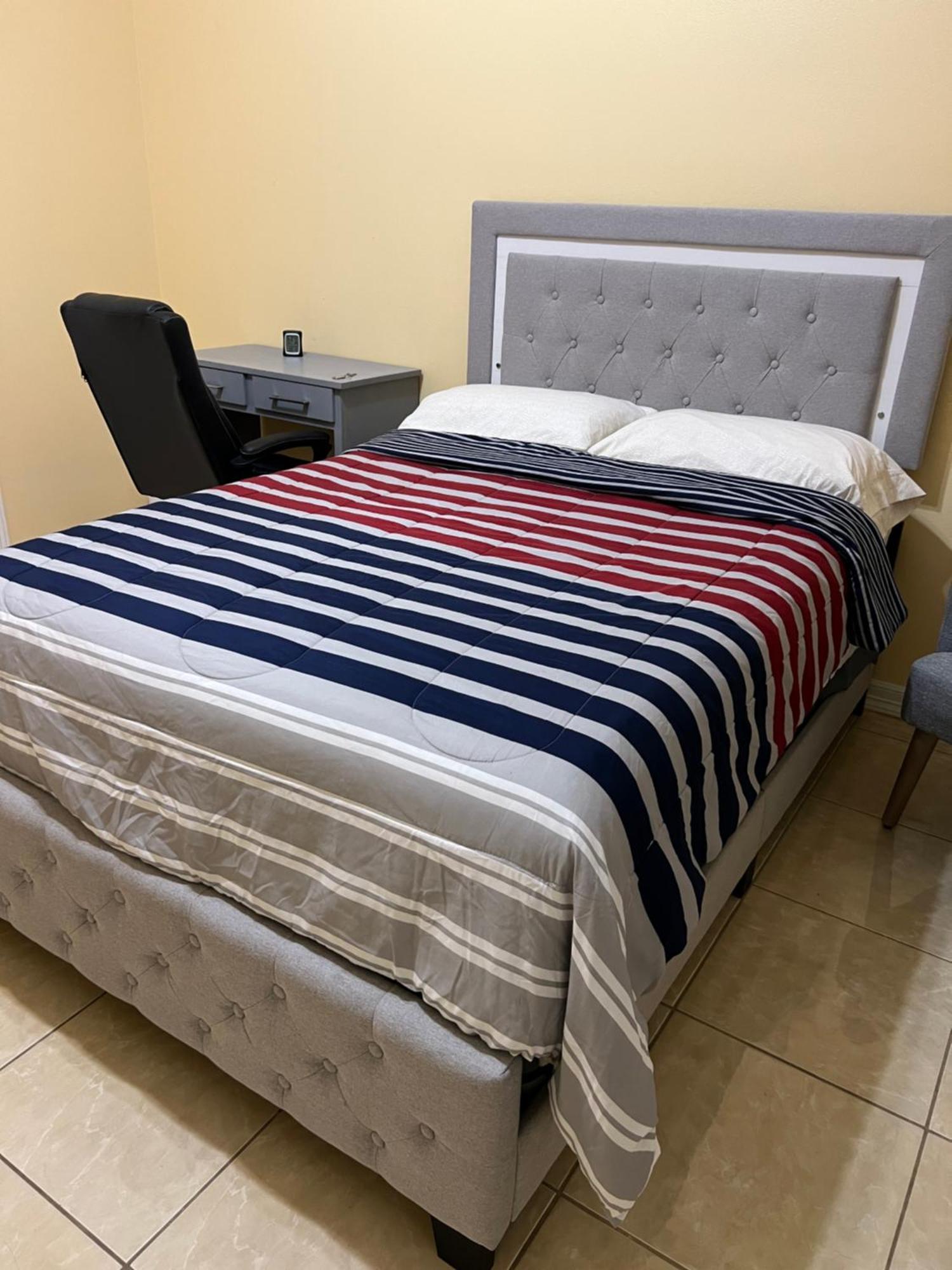 Habitacion Con Entrada Independiente Edinburg Ngoại thất bức ảnh